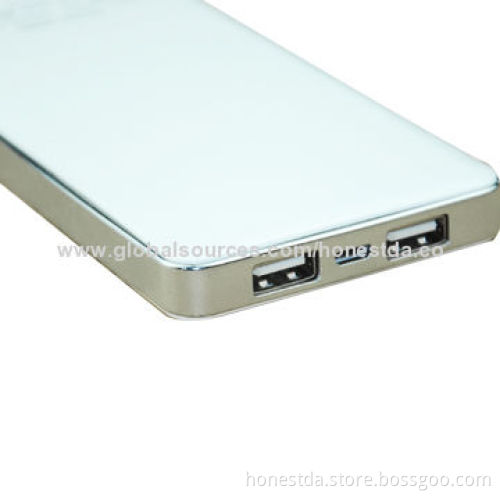 8,000mAh USB Output Power Bank with Super Slim Design and LCD Power Indicator